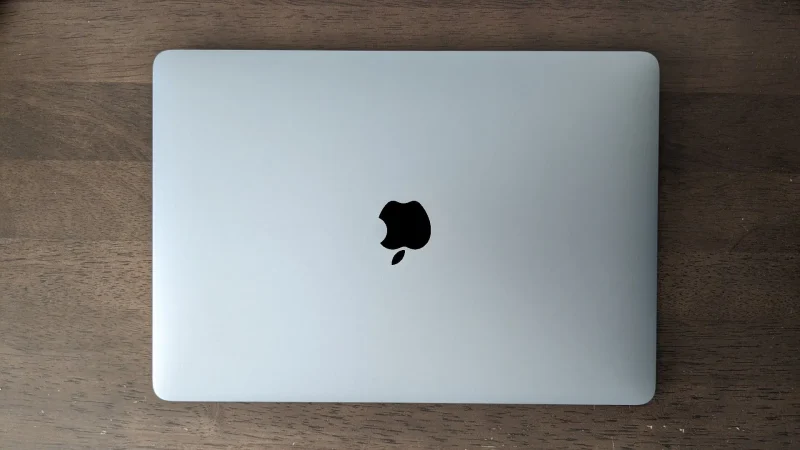 M1 MacBook Air→閉じる