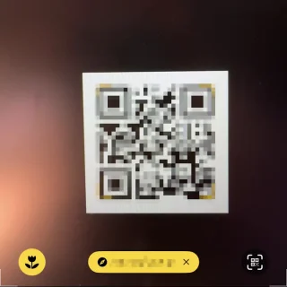 iPhoneアプリ→カメラ→QR