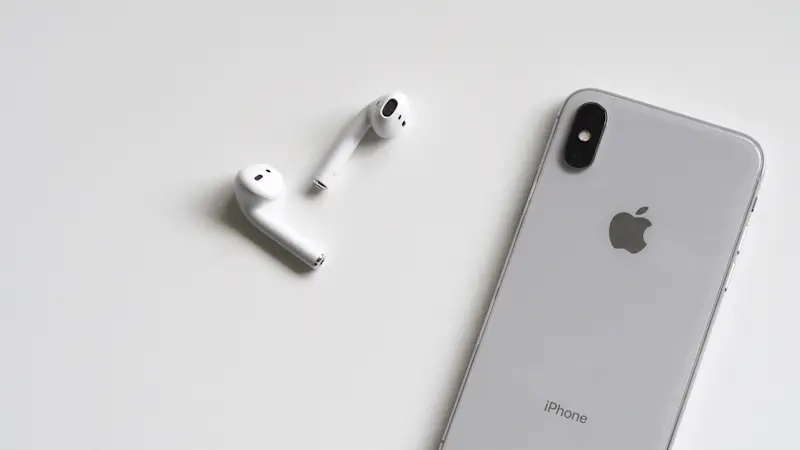 iPhone→AirPods