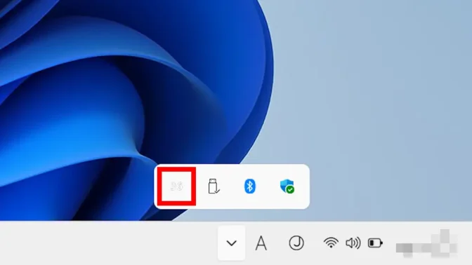 Windows 11→タスクバー→システムトレイ→Pure Battery Add-On