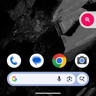 Androidスマートフォン→ユーザー補助機能ボタン→拡大