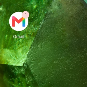 Androidスマートフォン→アイコン→Gmail→通知バッジ