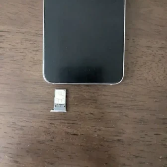 Galaxy→SIMスロット